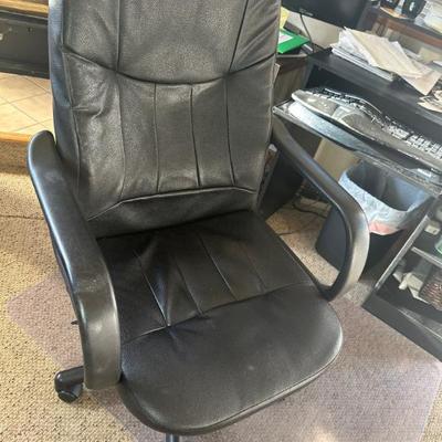 Executive office chair