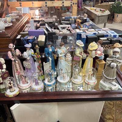 Sale Photo Thumbnail #149