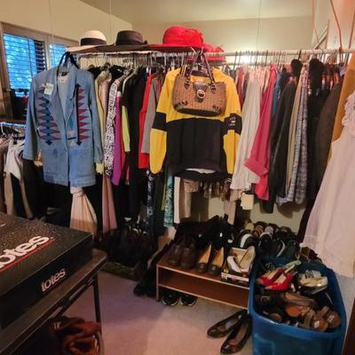 Sale Photo Thumbnail #216