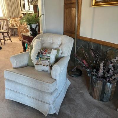 Sale Photo Thumbnail #97