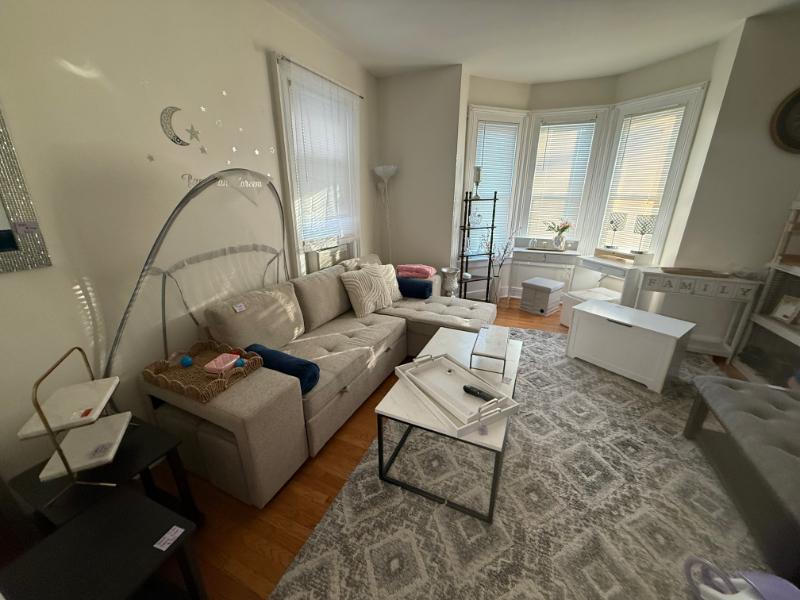 Sale Photo Thumbnail #4