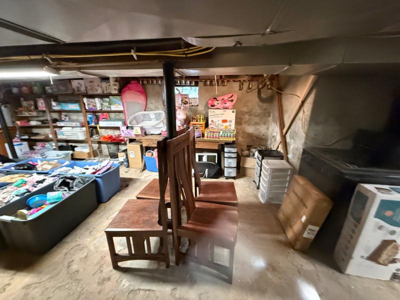 Sale Photo Thumbnail #30