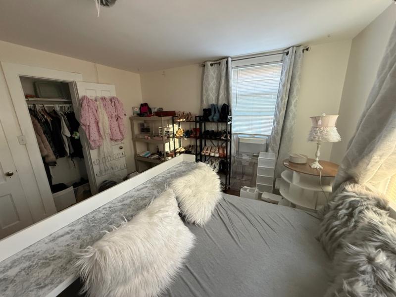 Sale Photo Thumbnail #22