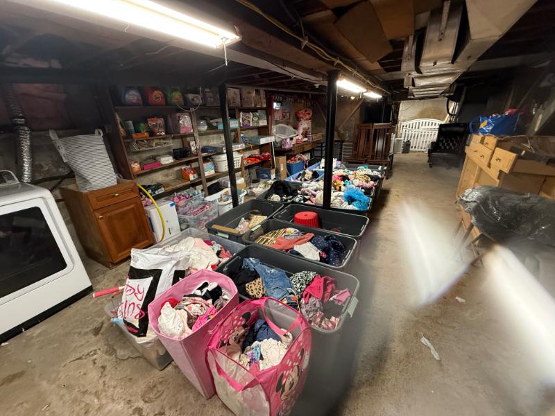 Sale Photo Thumbnail #36