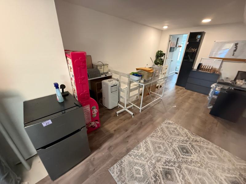 Sale Photo Thumbnail #27