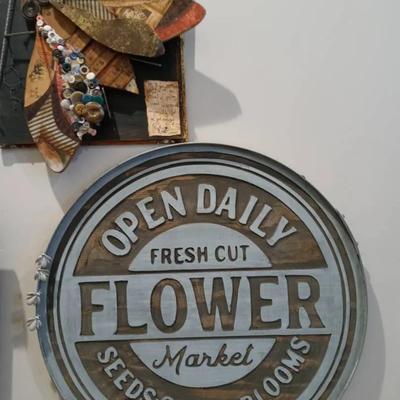 Bees Knees Home Decor/Art