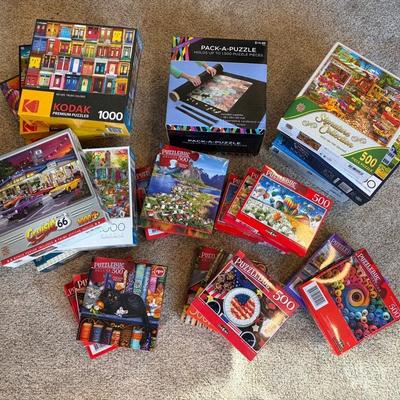 Mystery Lots Of puzzles 