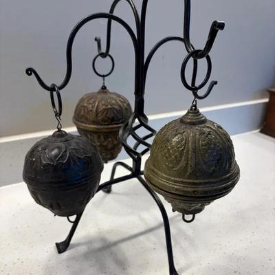 Victorian Cast Iron Hanging Oil Lamp Counterweight (3) 