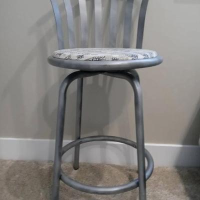 Metal Swivel Bar Stool