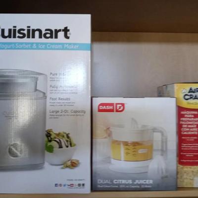 Cuisinart Frozen Yogurt Maker/ Dual Citrus Juicer/ Air Crazy Hot Air Popcorn Maker