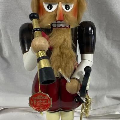 Steinbach Nutcracker With Sword 