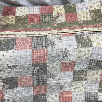 Floral Patchwork Quilt 