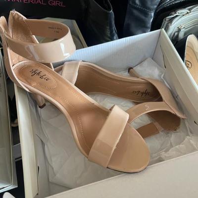 Sale Photo Thumbnail #97