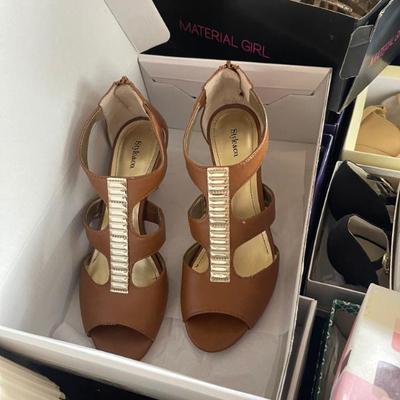 Sale Photo Thumbnail #98