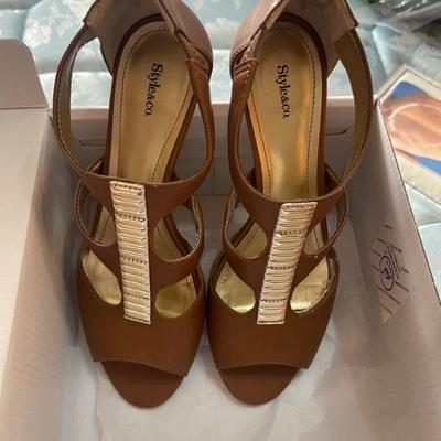 Sale Photo Thumbnail #79