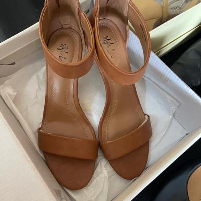 Sale Photo Thumbnail #99