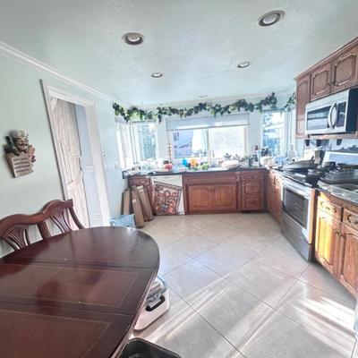 Sale Photo Thumbnail #10