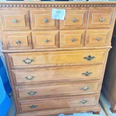 Sale Photo Thumbnail #25