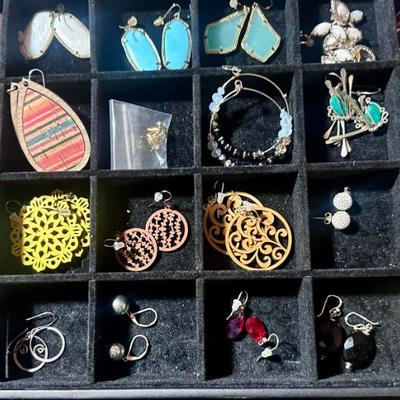 Sale Photo Thumbnail #178