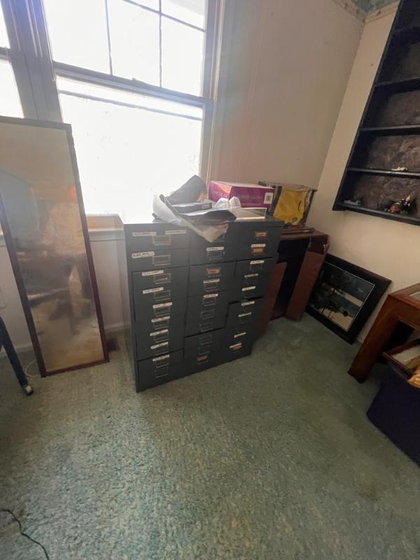 Sale Photo Thumbnail #95