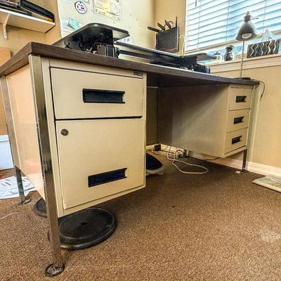 Sale Photo Thumbnail #5