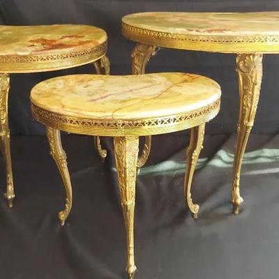 FRENCH XV-STYLE SET OF THREE SIDE TABLES WITH MARBLE TOP