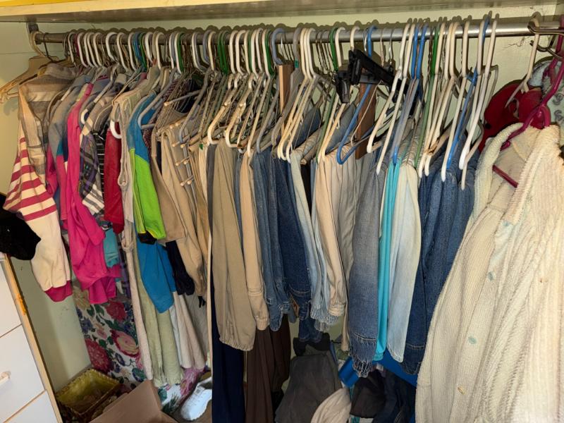 Sale Photo Thumbnail #103