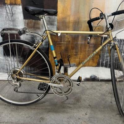 Sale Photo Thumbnail #181