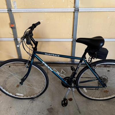 262: Trek Multitrack Sport 700 Hybrid Mens Bike 