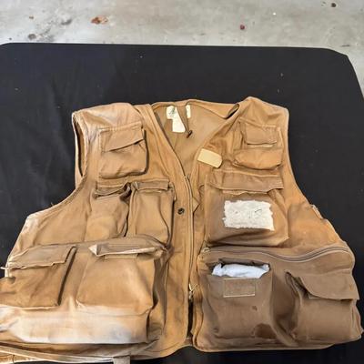 261: Fishing Vest Xl