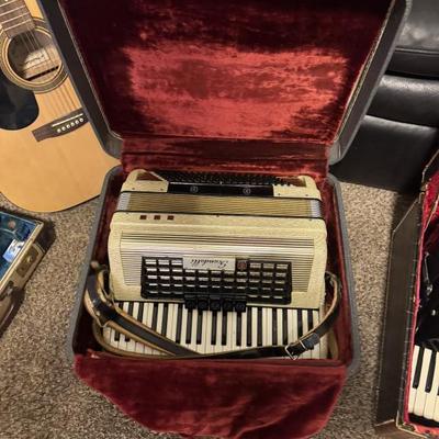 Sale Photo Thumbnail #236