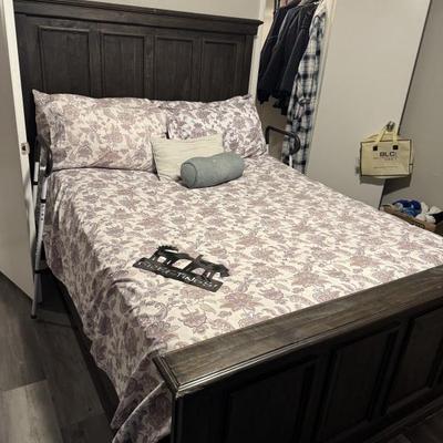 Sale Photo Thumbnail #150