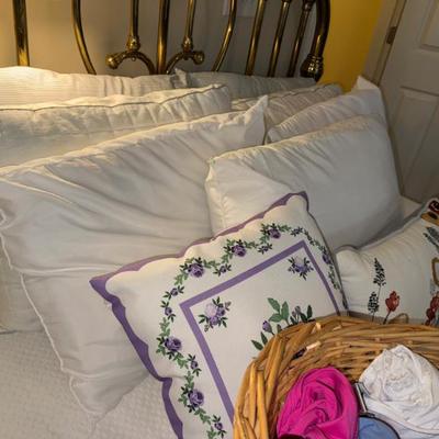 Sale Photo Thumbnail #157