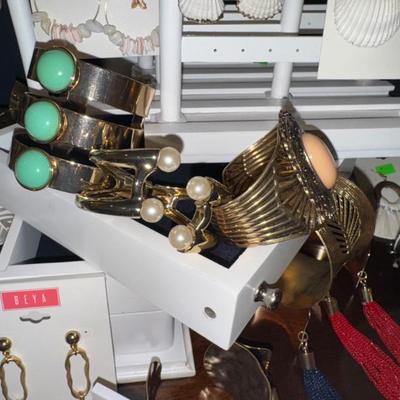 Sale Photo Thumbnail #16