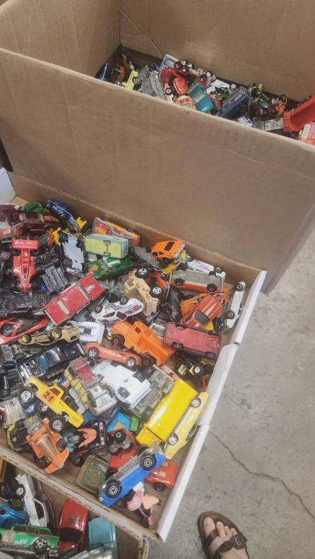 Sale Photo Thumbnail #4