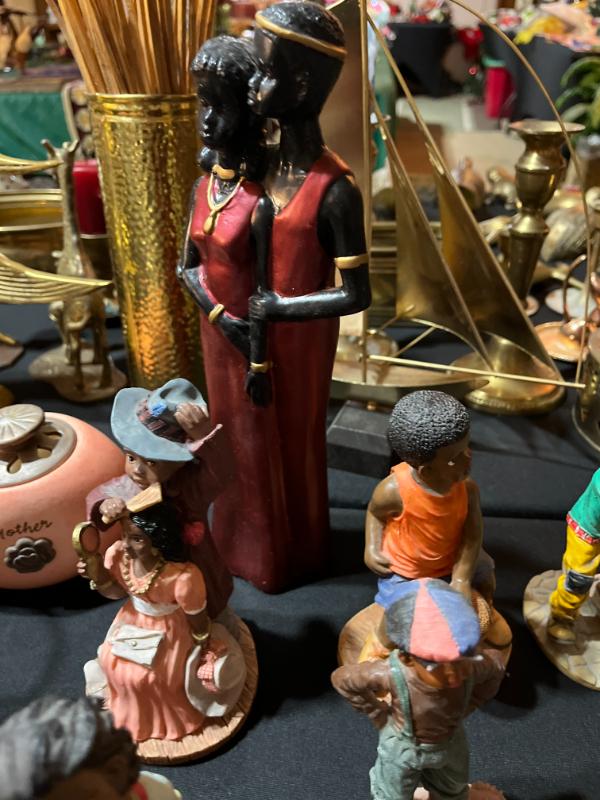 Sale Photo Thumbnail #497