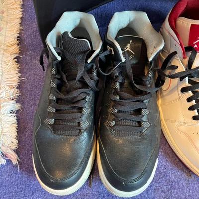 Sale Photo Thumbnail #344