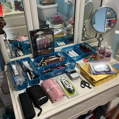 Sale Photo Thumbnail #326