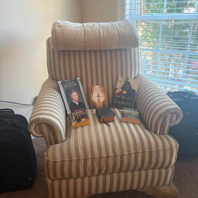 Sale Photo Thumbnail #132