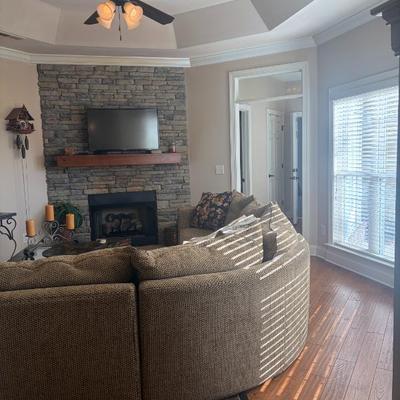 Sale Photo Thumbnail #4