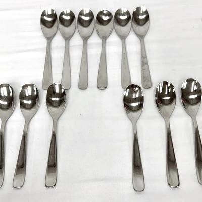 12-pc Set Hamilton Silversmiths “Avalon” Stainless Teaspoons