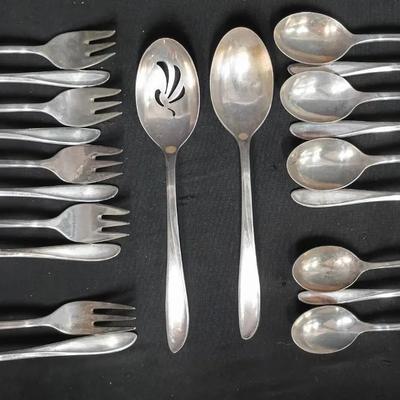 Holmes & Edwards Silverplate Flatware Set