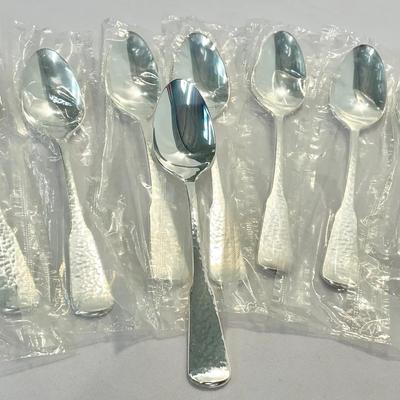 8 Like New Plated Spoons 1881 Rogers Oneida Ltd. “First Colony”