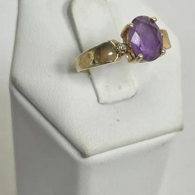 10K Gold & Amethyst Ring Size 7 