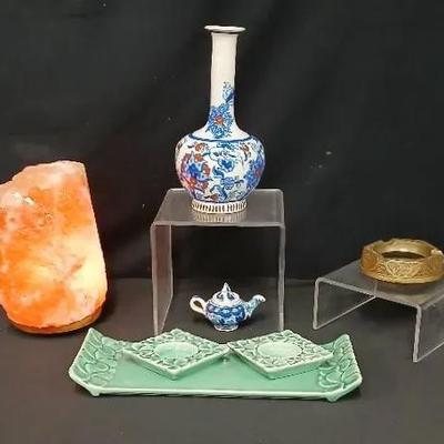 Himalayan Rose Quartz Lamp & other Decor