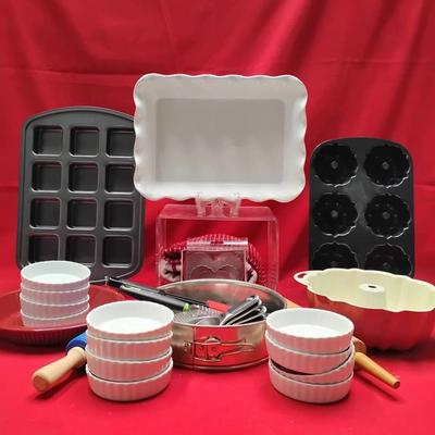Baking Lot in Crisp Whites and Brilliant Reds: Nordic Ware, Pampered Chef & More!