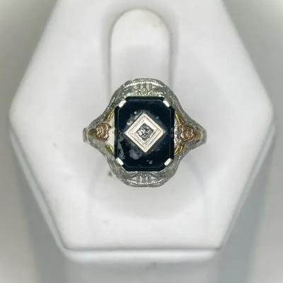 Art Deco Onyx And Diamond 10K Gold Filigree Ring Size 3