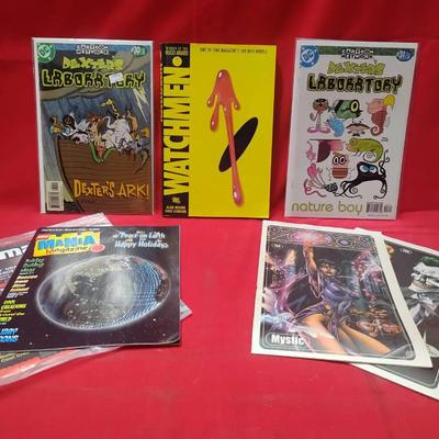 DC Comic & Graphic Novel Lot - Watchmen, Dexter’s Lab & More