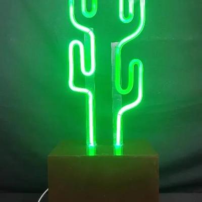 Neon Cactus Desk Lamp - Green Light Glow & Acrylic Base
