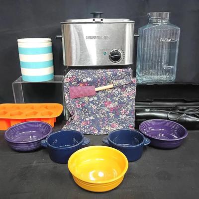 Fiesta Stoneware, Farberware Roaster & Assorted Kitchenware